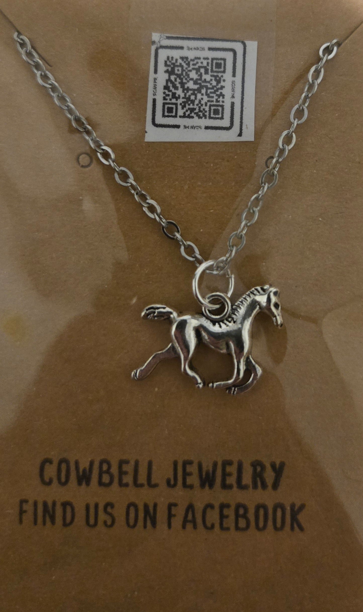 Horse pendant necklace