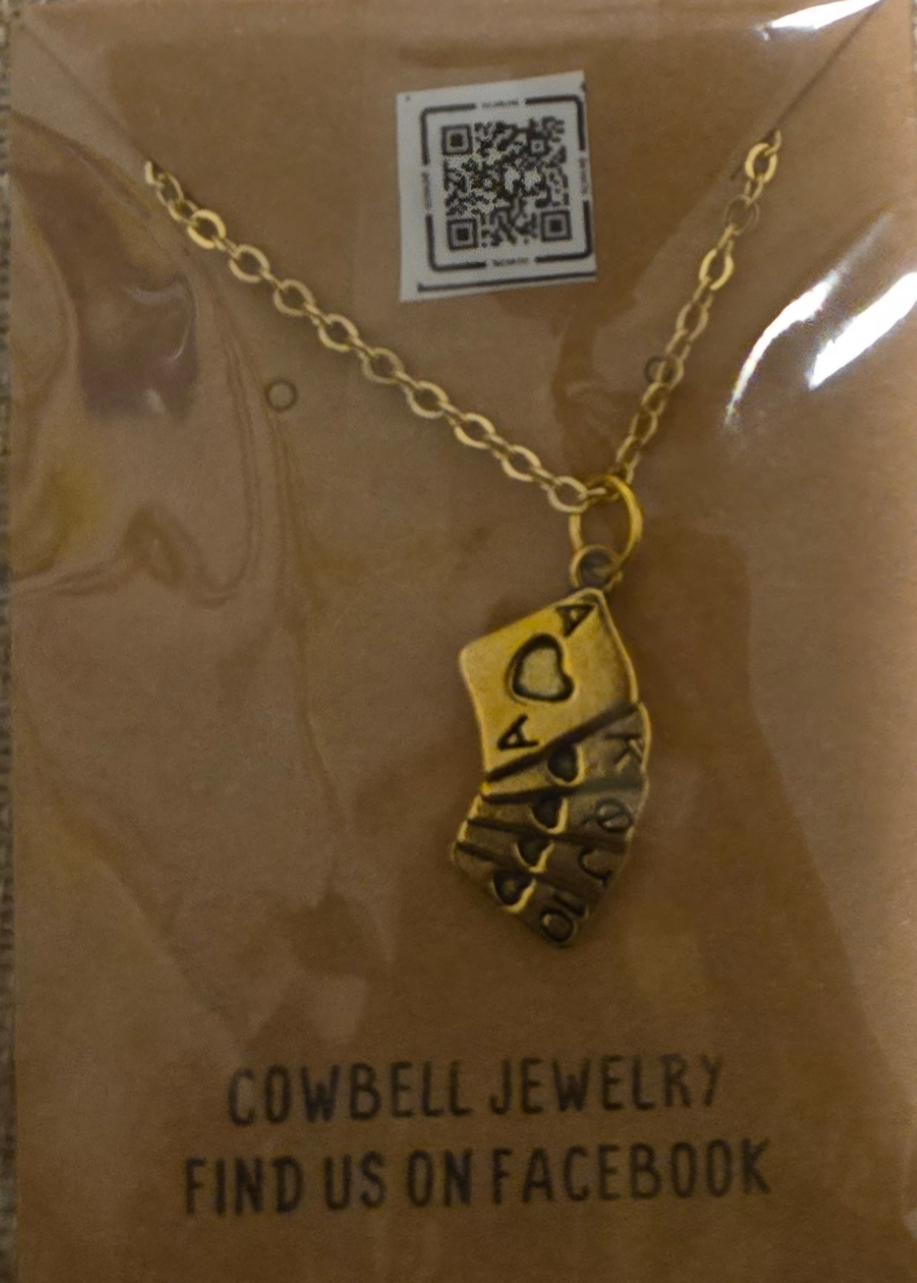 Cards pendant necklace