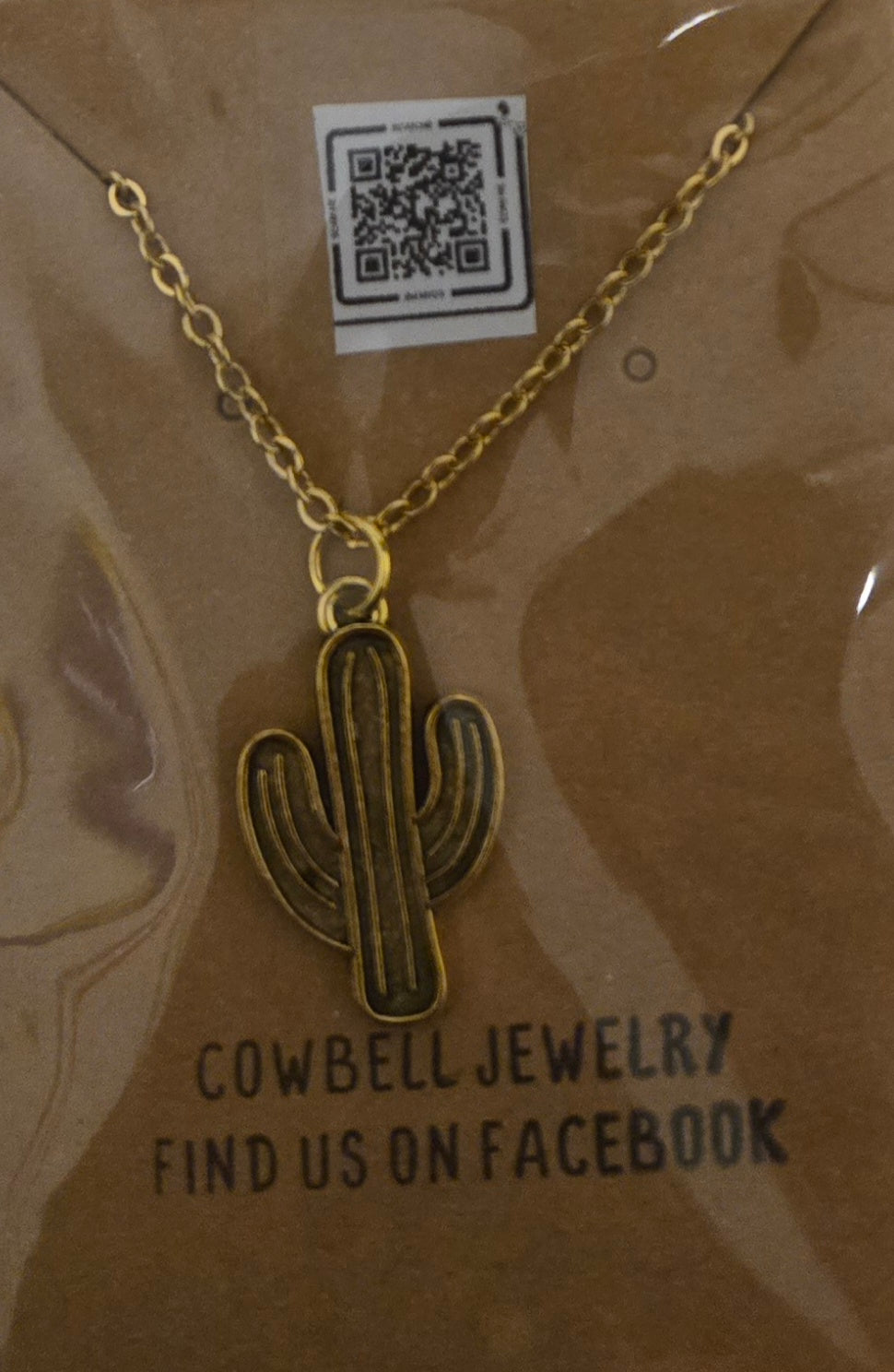 Medium cactus pendant necklace