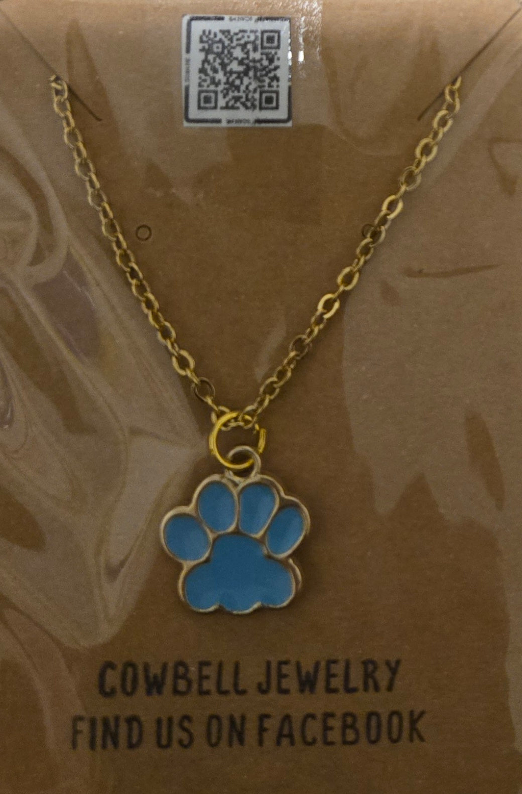 Paw print pendant necklace